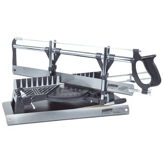 Verstekzaagmachine 550 mm 352
