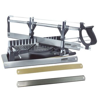 Verstekzaagmachine 550 mm 352