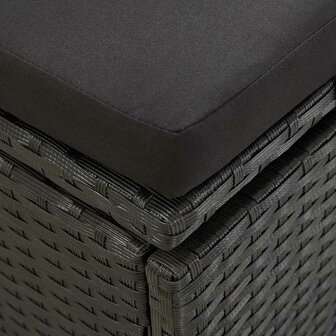 Ligbed met kussens poly rattan zwart