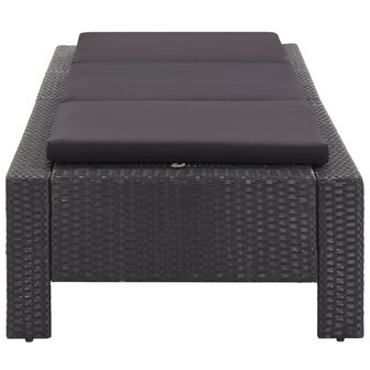 Ligbed met kussen poly rattan zwart