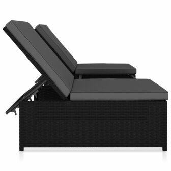 Ligbedden 2 st met tafel poly rattan zwart