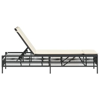 Ligbed met kussen poly rattan zwart