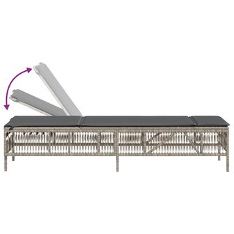 Ligstoelen 2 st met kussen poly rattan lichtgrijs
