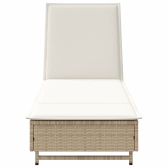 Ligbed met wielen en kussen poly rattan beige
