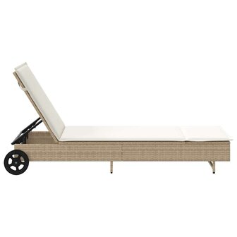 Ligbed met wielen en kussen poly rattan beige