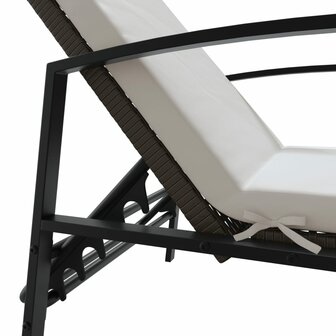 Ligbedden 2 st met tafel poly rattan bruin