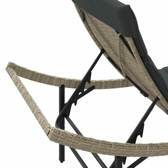 Ligbedden 2 st met kussens poly rattan lichtgrijs