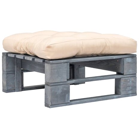 Tuinhocker met zandkleurig kussen pallet hout grijs