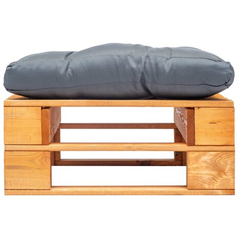 Tuinpoef met grijs kussen pallet hout honingbruin