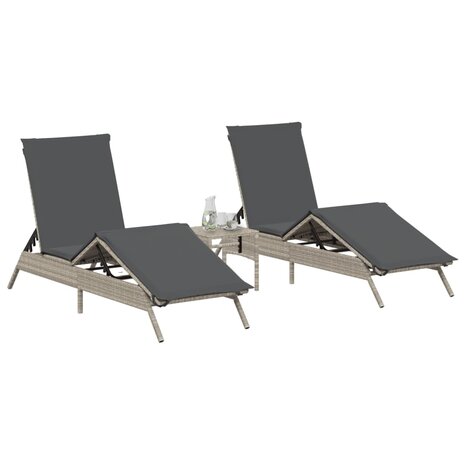 Ligstoelen 2 st met kussen poly rattan lichtgrijs