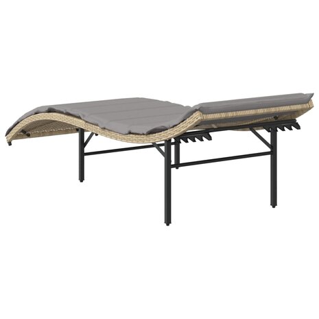 Ligstoelen 2 st met kussens poly rattan beige